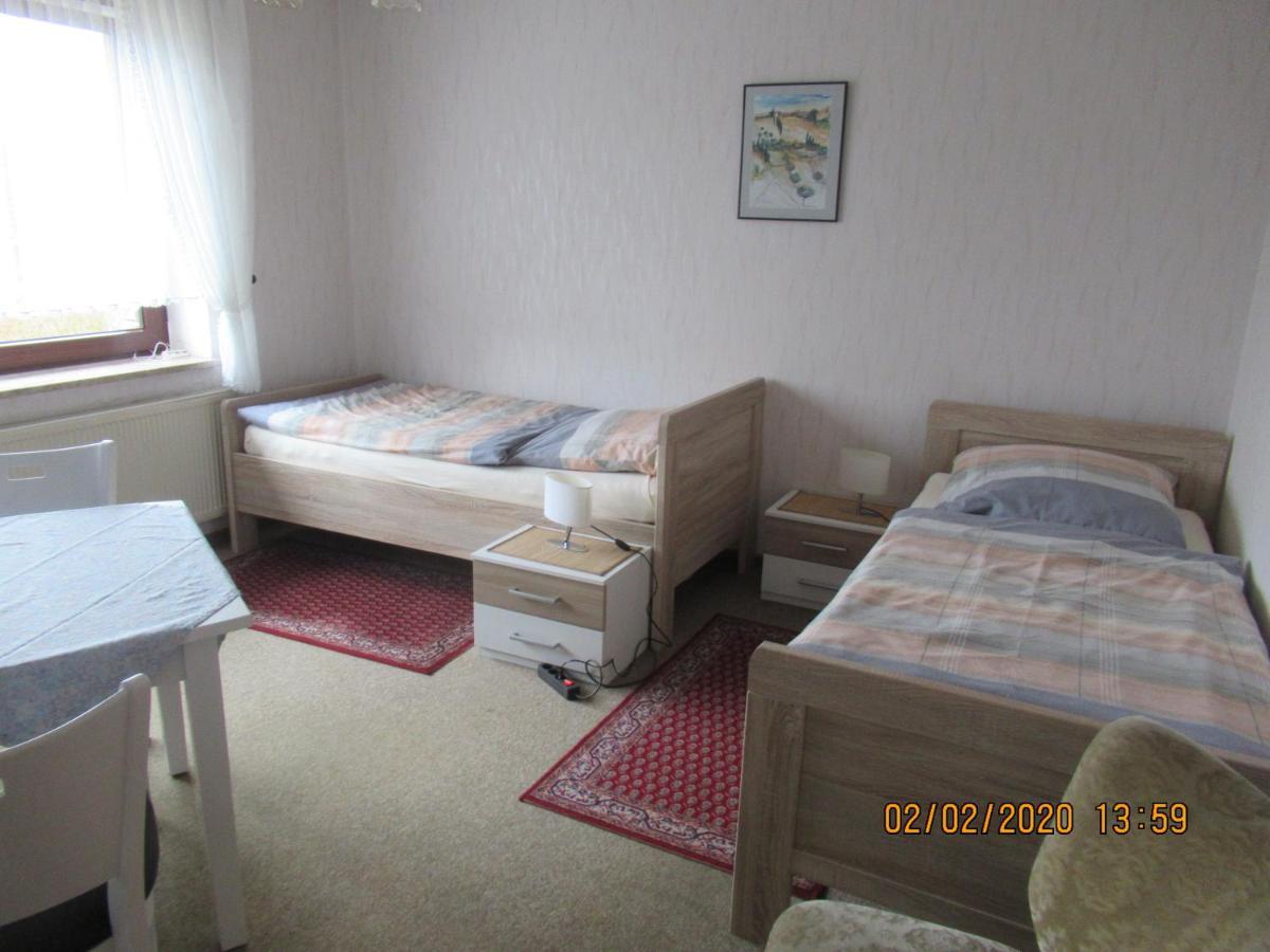 Ferienwohnung "Romaker" Jeersdorf Ngoại thất bức ảnh